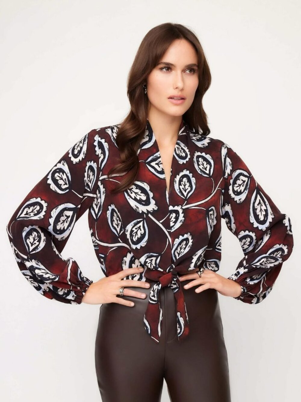 Fifteen Twenty Women's Red Scarlet Tie-Front V-Neck Top-NWT-large